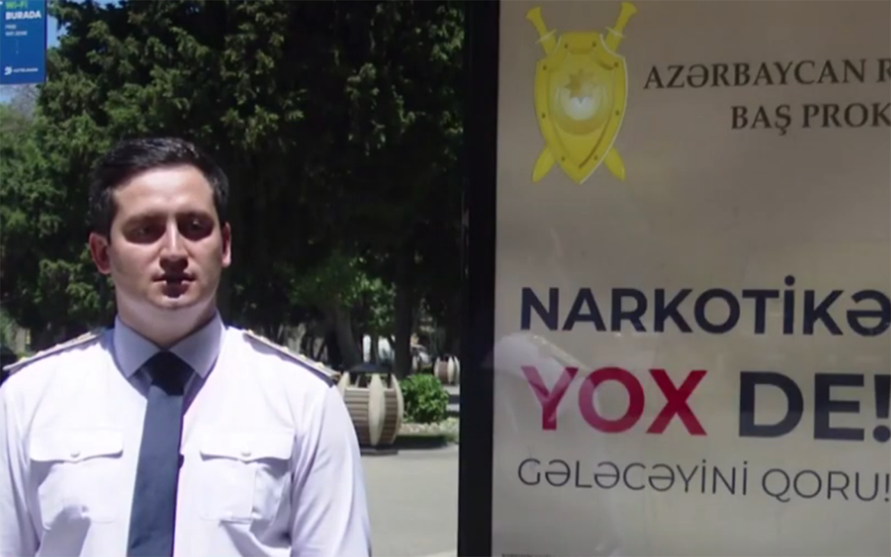 reklam-lovhesi-deyib-kecmeyek-yazilani-icra-edek