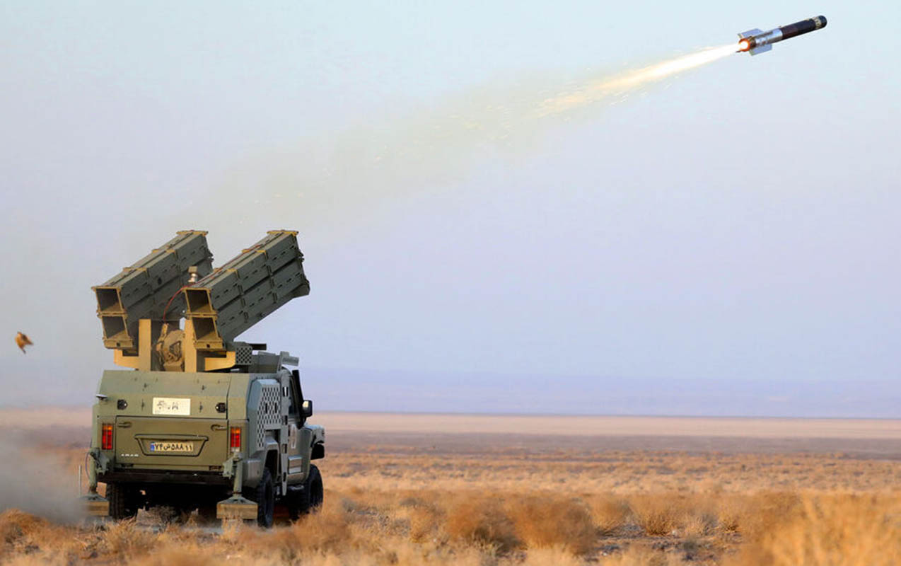 iran-abs-nin-bazasina-10-ballistik-zerbe-endirdi