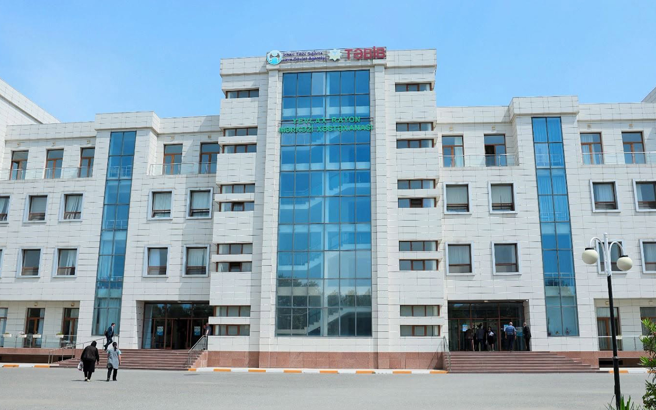 saatlarla-novbe-gozledik-hekim-40-manat-teleb-etdi
