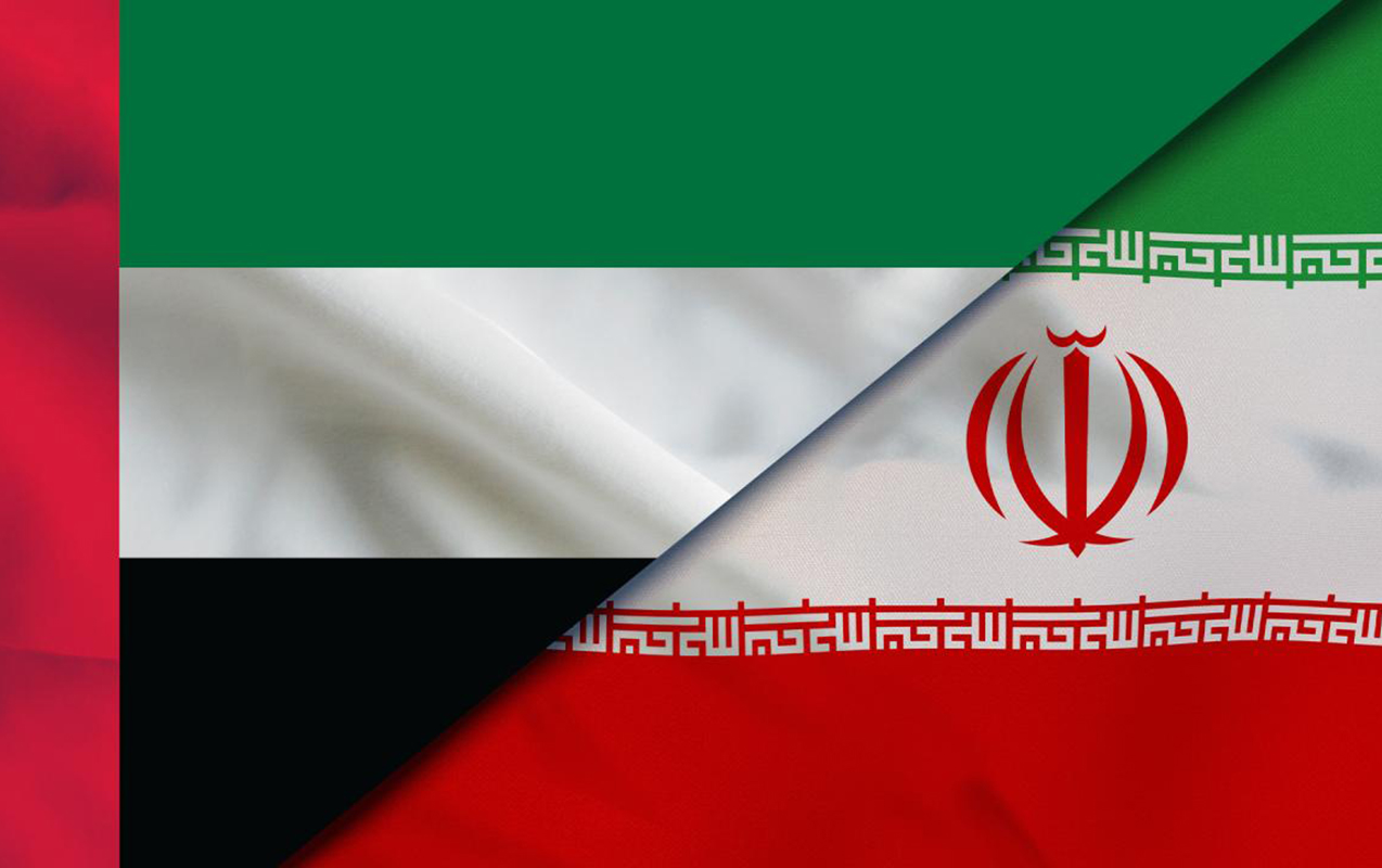 iran-iki-tankeri-vurdu